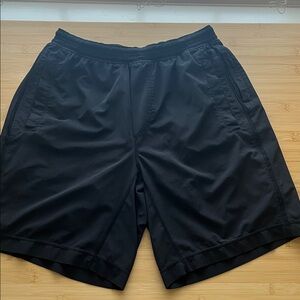 Lululemon Men's Black Athletic Shorts Lined with Zipper Pocket M
